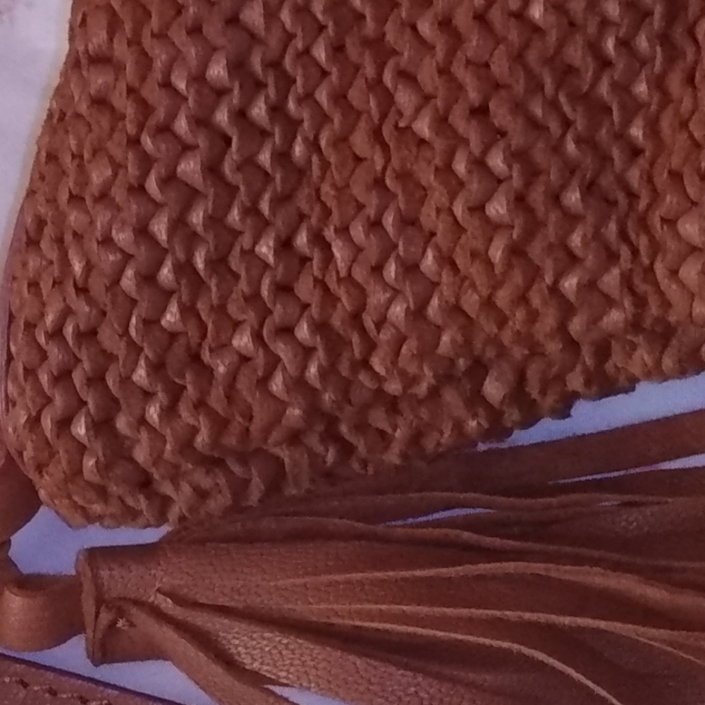 clever carriage company  knitted leather bag